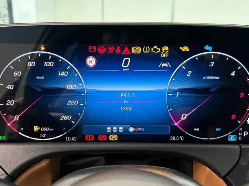 2025 Mercedes-Benz E-Класс с пробегом 1 894 км