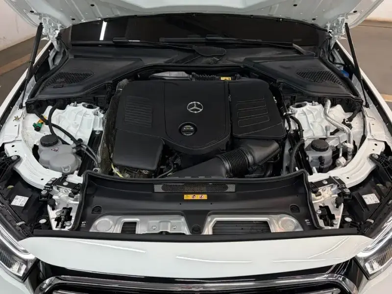 2025 Mercedes-Benz E-Класс с пробегом 17 261 км