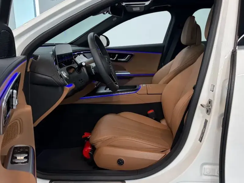 2025 Mercedes-Benz E-Класс с пробегом 1 894 км