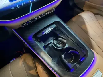 2025 Mercedes-Benz E-Класс с пробегом 1 894 км