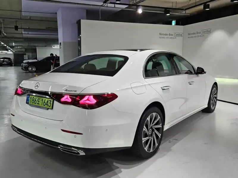 2025 Mercedes-Benz E-Класс с пробегом 228 км
