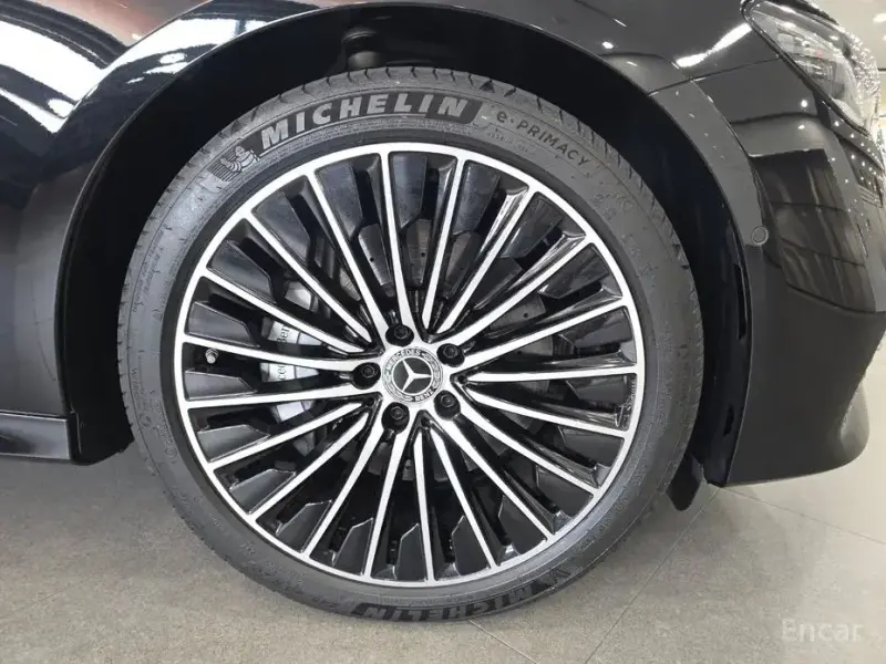 2025 Mercedes-Benz E-Класс с пробегом 9 478 км
