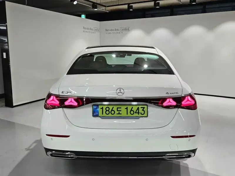 2025 Mercedes-Benz E-Класс с пробегом 228 км
