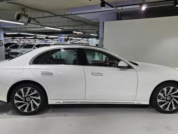 2025 Mercedes-Benz E-Класс с пробегом 228 км
