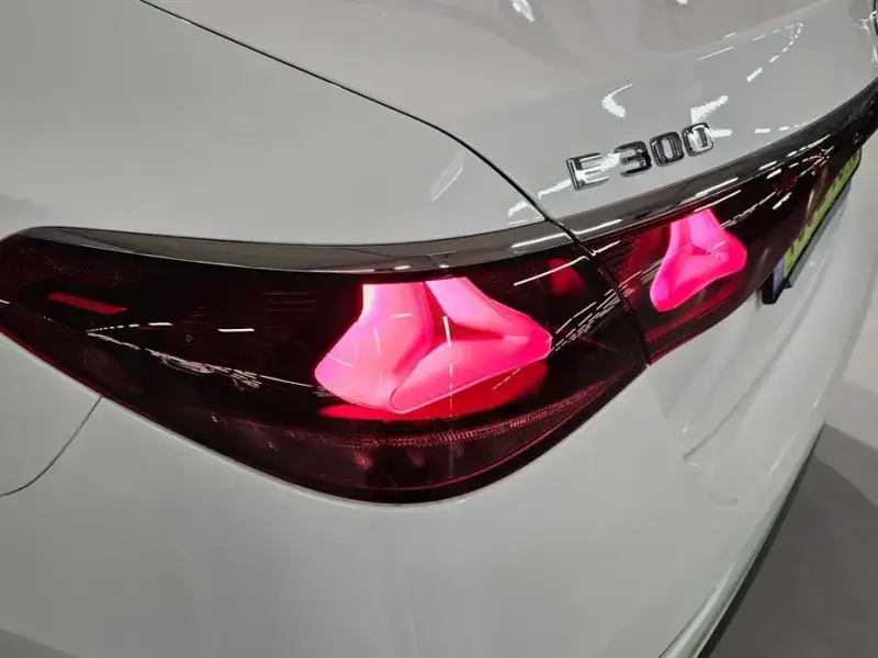 2025 Mercedes-Benz E-Класс с пробегом 228 км