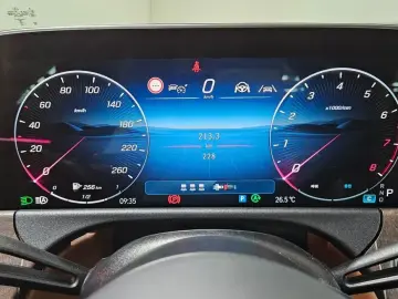 2025 Mercedes-Benz E-Класс с пробегом 228 км