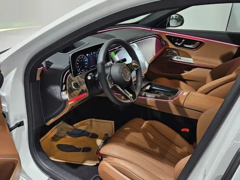 2025 Mercedes-Benz E-Класс с пробегом 228 км