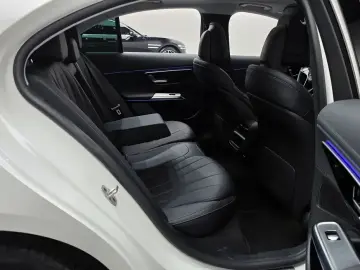 2024 Mercedes-Benz E-Класс с пробегом 18 154 км