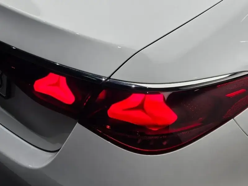 2024 Mercedes-Benz E-Класс с пробегом 18 154 км