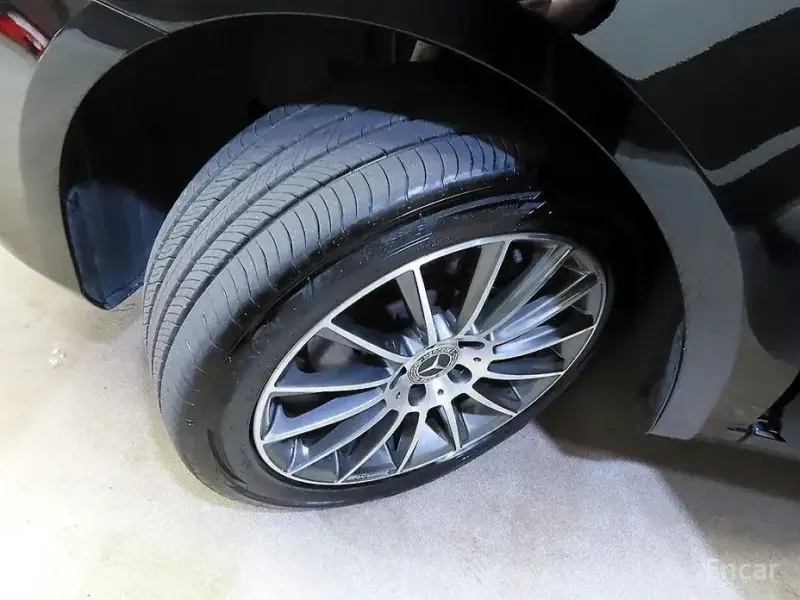 2020 Mercedes-Benz V-Класс с пробегом 32 440 км