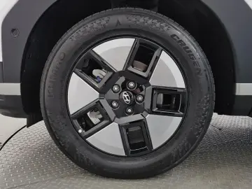2025 Hyundai Santa Fe с пробегом 9 466 км