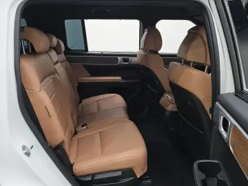 2025 Hyundai Santa Fe с пробегом 9 466 км