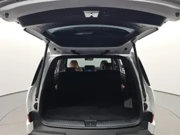 2025 Hyundai Santa Fe с пробегом 9 466 км
