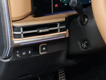 2025 Hyundai Santa Fe с пробегом 12 445 км