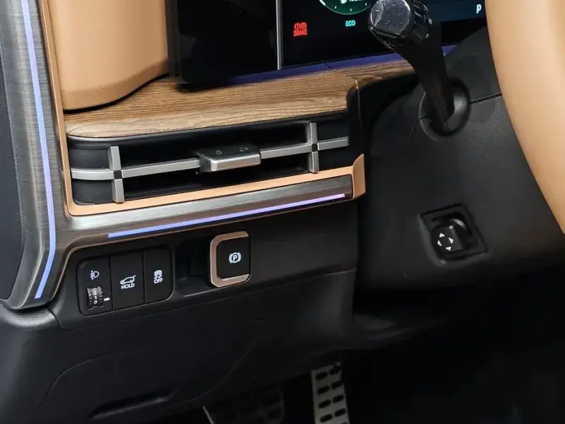 2025 Hyundai Santa Fe с пробегом 12 445 км
