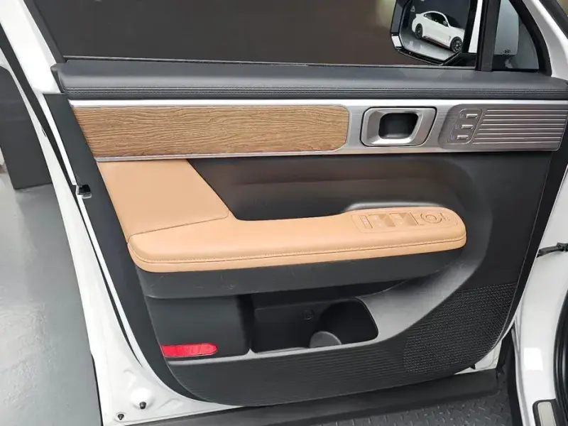 2025 Hyundai Santa Fe с пробегом 12 445 км