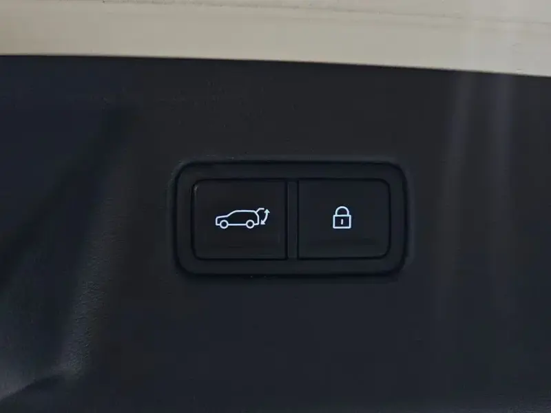 2023 Hyundai Santa Fe с пробегом 37 147 км