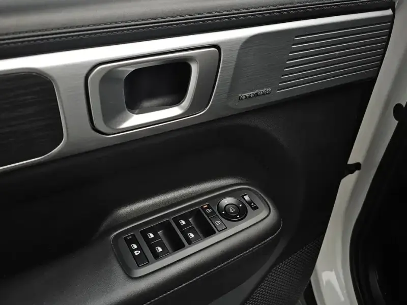 2023 Hyundai Santa Fe с пробегом 37 147 км