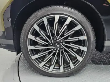 2024 Hyundai Santa Fe с пробегом 16 496 км