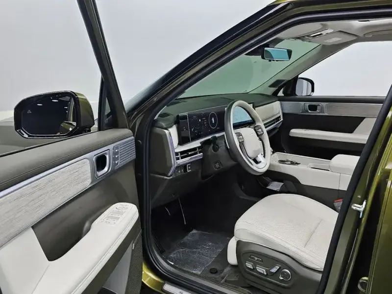 2024 Hyundai Santa Fe с пробегом 16 496 км