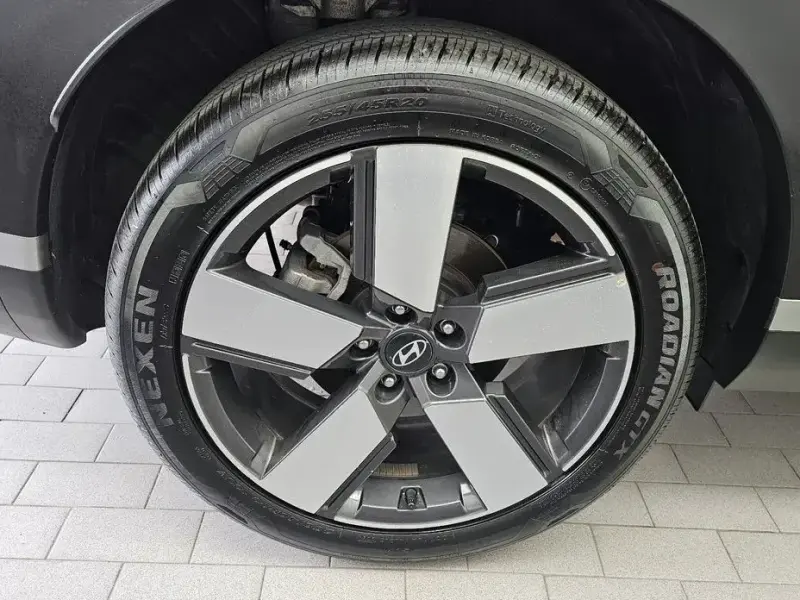 2024 Hyundai Santa Fe с пробегом 51 008 км