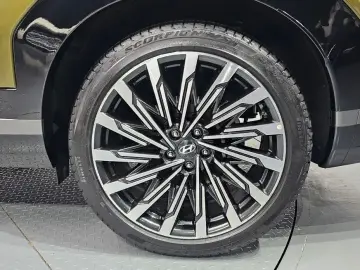 2024 Hyundai Santa Fe с пробегом 16 496 км