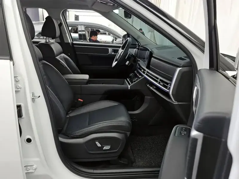 2024 Hyundai Santa Fe с пробегом 51 008 км