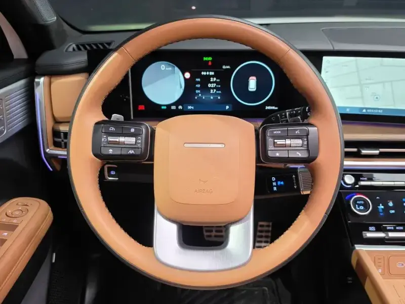 2023 Hyundai Santa Fe с пробегом 24 544 км