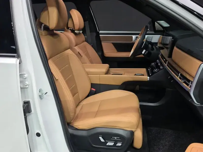 2023 Hyundai Santa Fe с пробегом 24 544 км