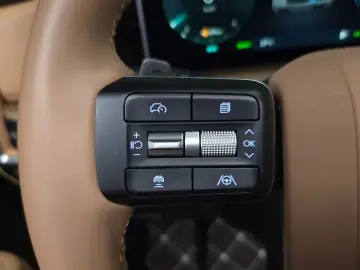 2026 Hyundai Santa Fe с пробегом 5 983 км