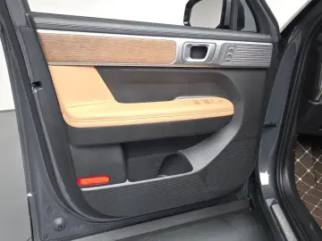 2026 Hyundai Santa Fe с пробегом 5 983 км