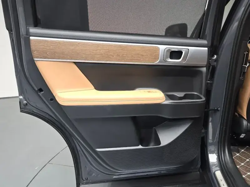 2026 Hyundai Santa Fe с пробегом 5 983 км