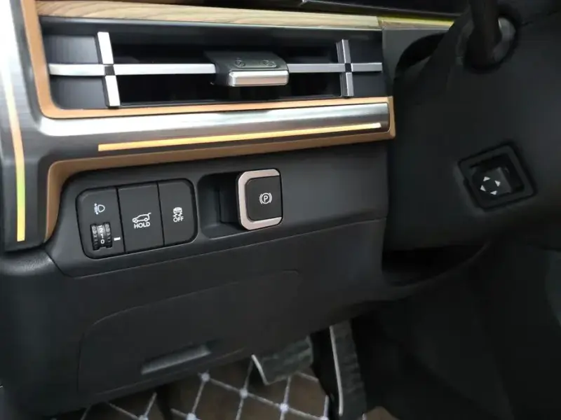 2026 Hyundai Santa Fe с пробегом 5 983 км