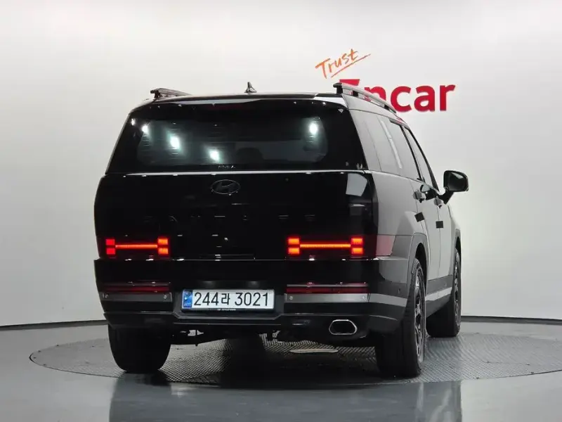 2024 Hyundai Santa Fe с пробегом 13 417 км