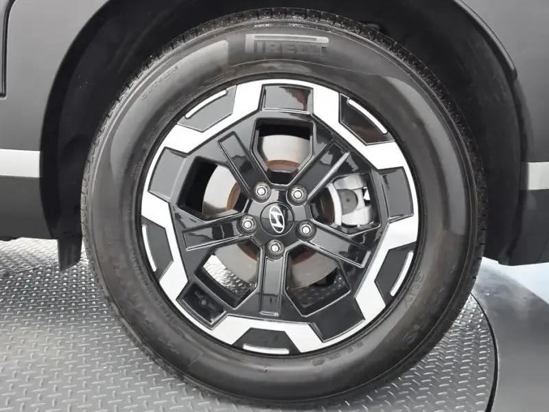 2024 Hyundai Santa Fe с пробегом 13 417 км