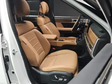 2025 Hyundai Santa Fe с пробегом 12 582 км