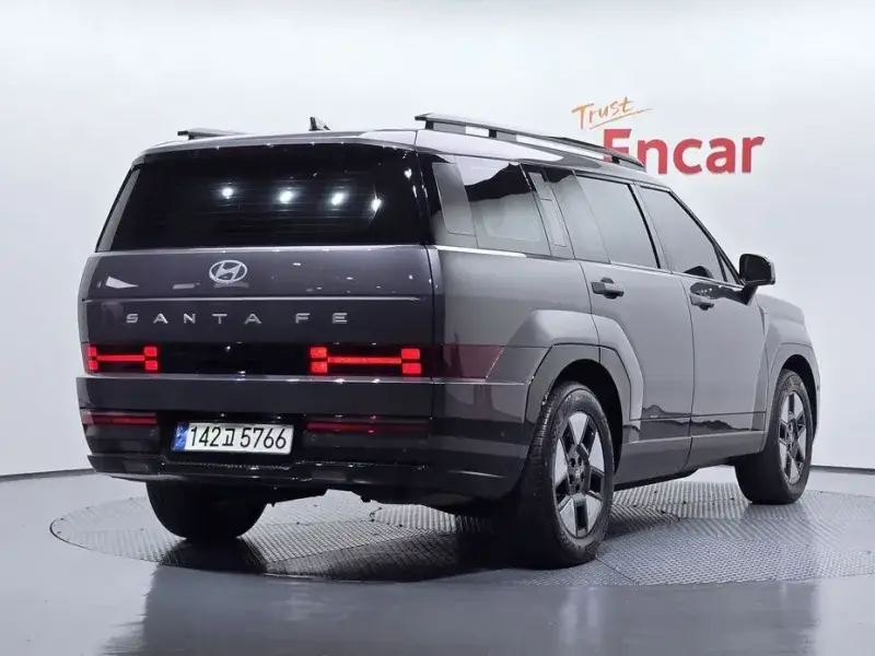 2023 Hyundai Santa Fe с пробегом 21 239 км