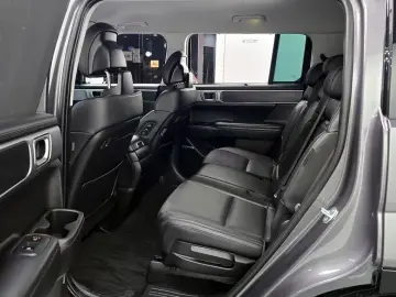 2023 Hyundai Santa Fe с пробегом 21 239 км