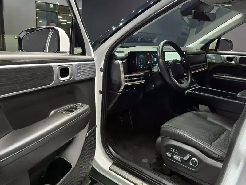 2023 Hyundai Santa Fe с пробегом 18 247 км