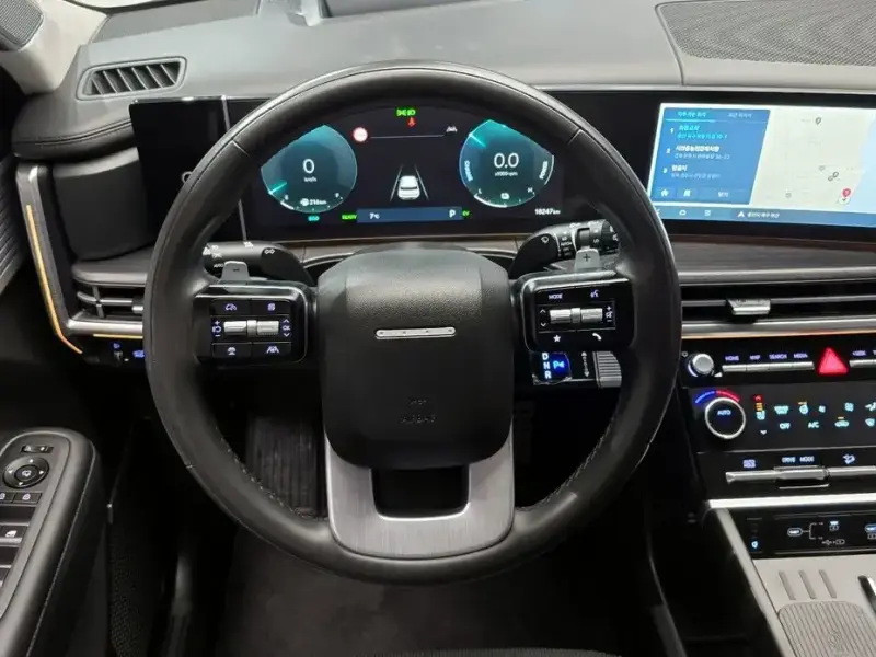 2023 Hyundai Santa Fe с пробегом 18 247 км