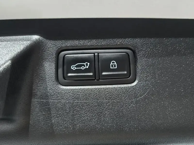 2023 Hyundai Santa Fe с пробегом 18 247 км