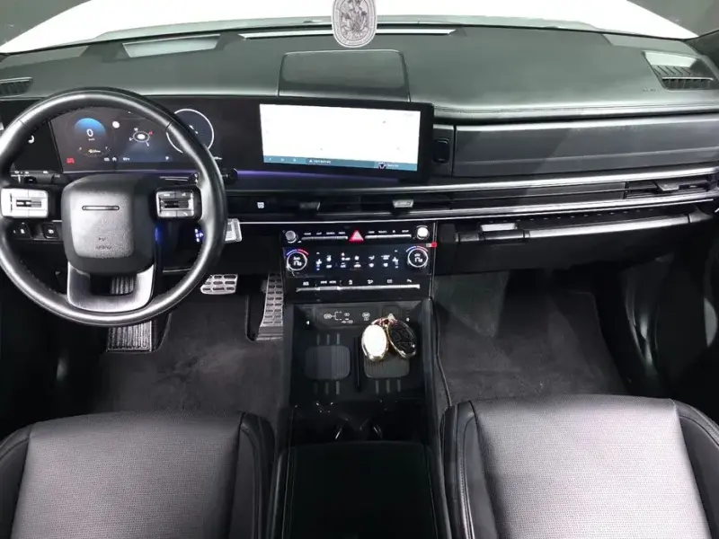 2023 Hyundai Santa Fe с пробегом 23 005 км