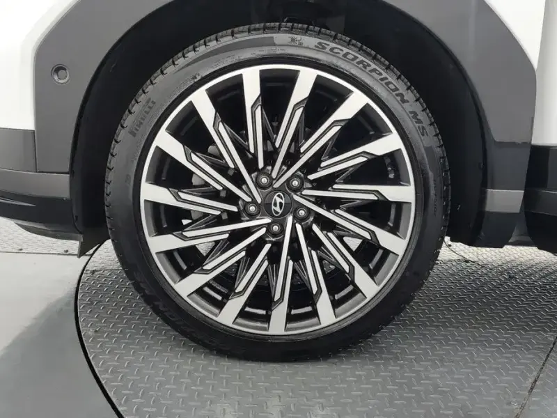 2023 Hyundai Santa Fe с пробегом 52 738 км