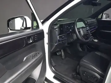 2023 Hyundai Santa Fe с пробегом 23 005 км