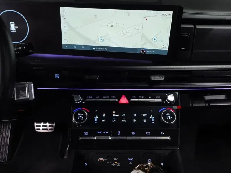 2023 Hyundai Santa Fe с пробегом 23 005 км