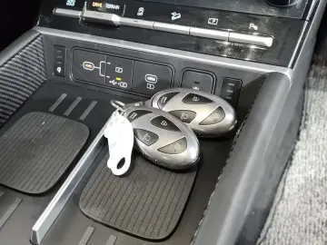 2023 Hyundai Santa Fe с пробегом 52 738 км