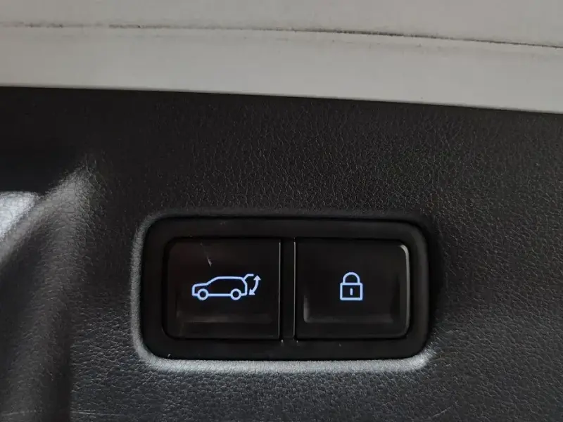 2023 Hyundai Santa Fe с пробегом 52 738 км