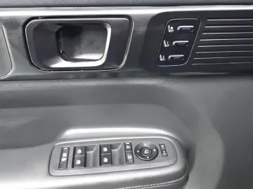 2023 Hyundai Santa Fe с пробегом 23 005 км