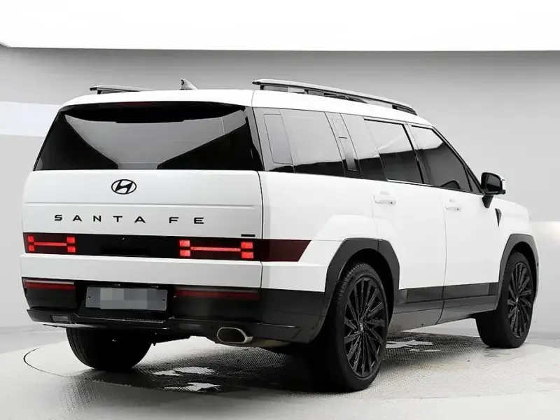 2023 Hyundai Santa Fe с пробегом 28 352 км
