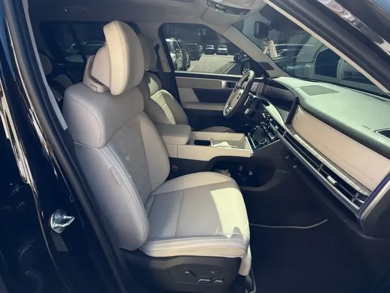 2024 Hyundai Santa Fe с пробегом 34 000 км